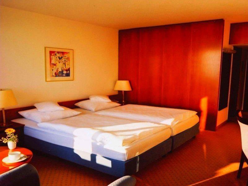 Maritim Hotel Bellevue Kiel Room photo